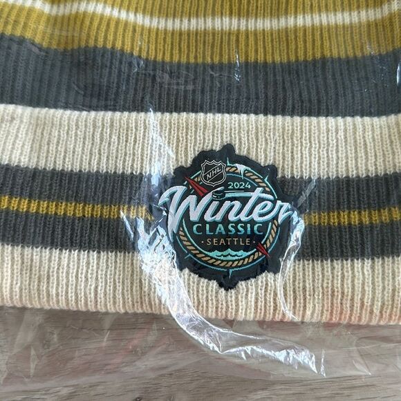 Fanatics Vegas Golden Knights 2024 NHL
Cuffed Knit Hat w/Pom OS NWT IN PKG - Picture 7 of 7